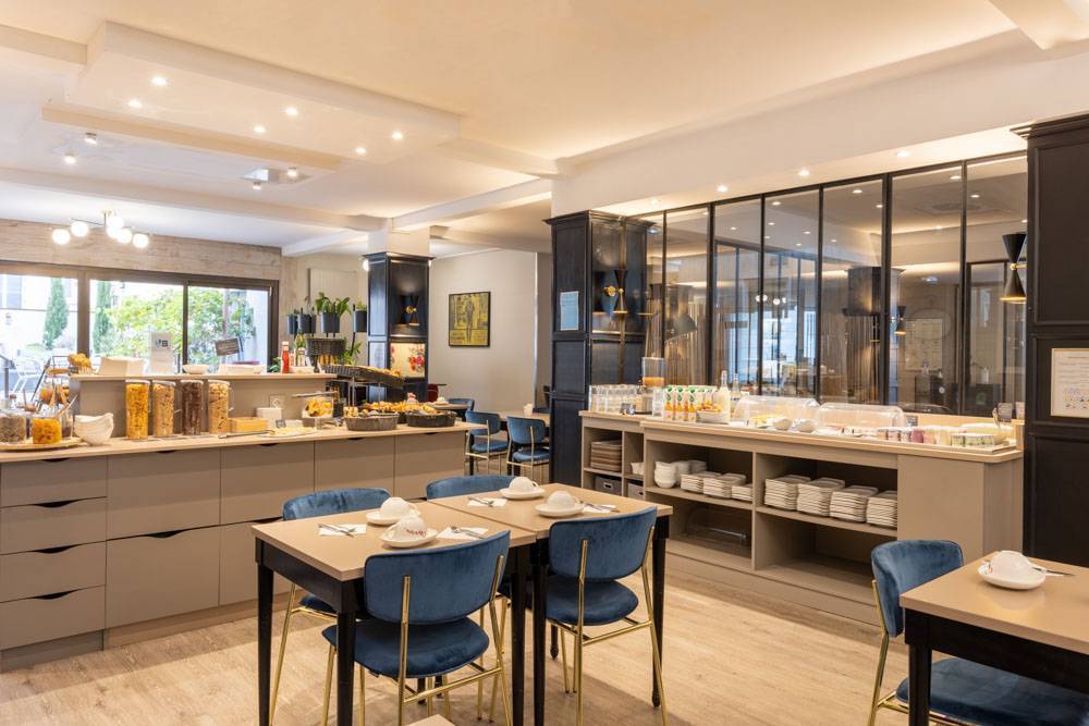 Salle de petit-déjeuner