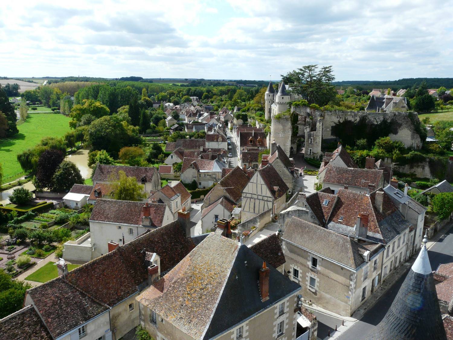 Village of Montrésor 45 minutes from the hotel