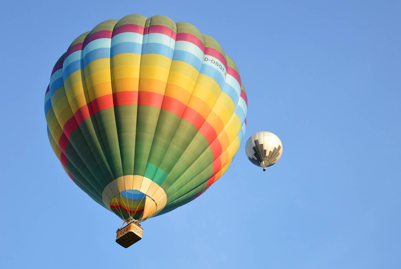 Découvrir la Touraine en montgolfière | Best Western Plus L'Artist Hôtel à Tours